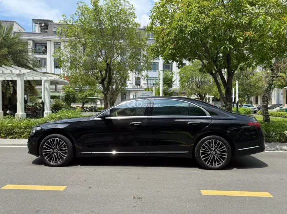 Mercedes-Benz S450 4Matic 2022 - Màu đen nội thất kem chạy ít - Hỗ trợ bank 3.3 tỷ lãi suất tốt