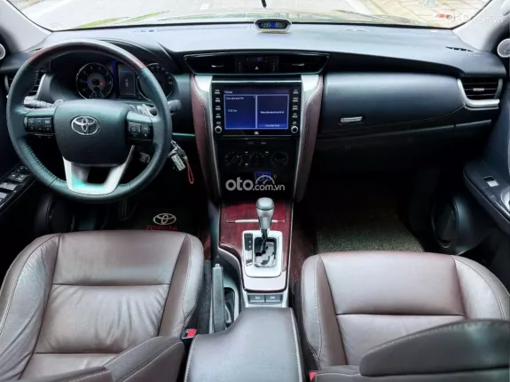 Toyota Fortuner 2019 - Cần bán xe 1 chủ từ mới đi giữ gìn