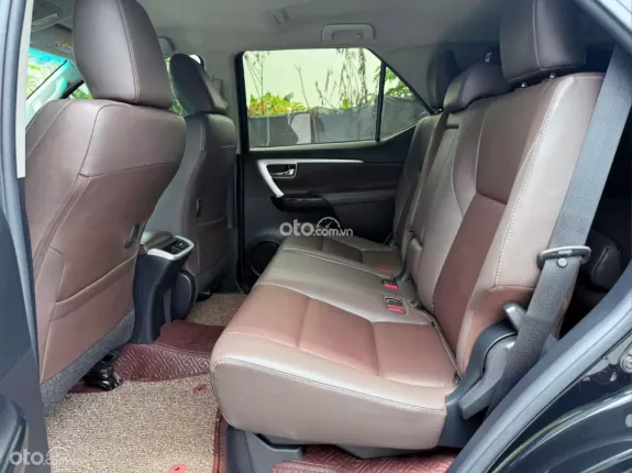 Toyota Fortuner 2019 - Cần bán xe 1 chủ từ mới đi giữ gìn