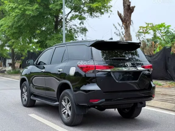 Toyota Fortuner 2019 - Cần bán xe 1 chủ từ mới đi giữ gìn