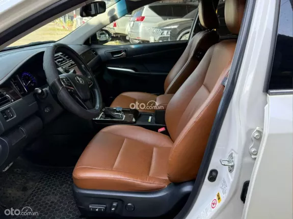 Toyota Camry 2.5Q 2018 - Chiếc xe gia đình lý tưởng với giá cực tốt