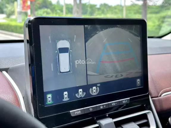 Toyota Innova Cross Hybrid 2023 - Xe gia đình 7 chỗ, màu trắng sang trọng