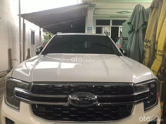 Ford Everest Titanium 2.0 AT 4x2 2022 - Xe siêu lướt 8000 km, bao check test