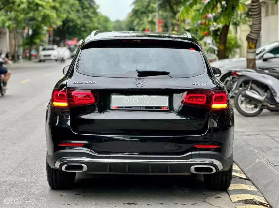 Mercedes-Benz GLC 300 4Matic 2023 - Một chủ từ mới đăng ký lần đầu 04/2023
