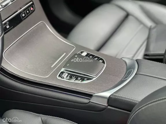 Mercedes-Benz GLC 300 4Matic 2023 - Một chủ từ mới đăng ký lần đầu 04/2023