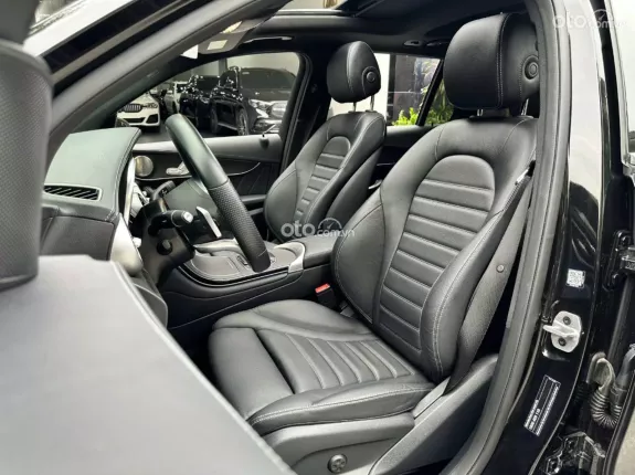 Mercedes-Benz GLC 300 4Matic 2023 - Một chủ từ mới đăng ký lần đầu 04/2023