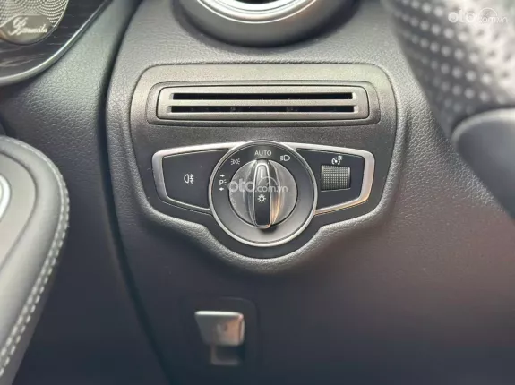 Mercedes-Benz GLC 300 4Matic 2023 - Một chủ từ mới đăng ký lần đầu 04/2023