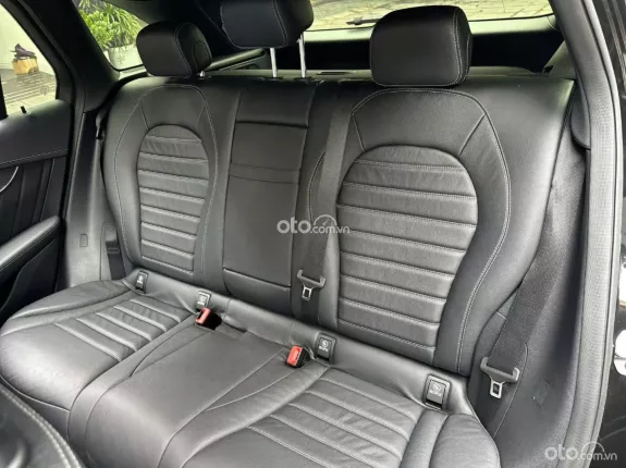 Mercedes-Benz GLC 300 4Matic 2023 - Một chủ từ mới đăng ký lần đầu 04/2023