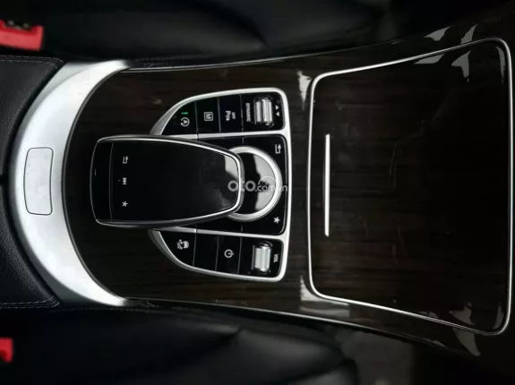 Mercedes-Benz GLC 200 4Matic 2018 - Xe 1 chủ mua mới từ đầu bao check thoải mái