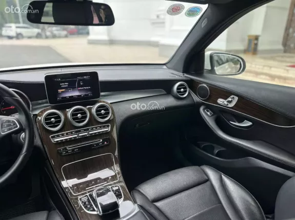Mercedes-Benz GLC 200 4Matic 2018 - Xe 1 chủ mua mới từ đầu bao check thoải mái