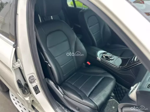 Mercedes-Benz GLC 200 4Matic 2018 - Xe 1 chủ mua mới từ đầu bao check thoải mái