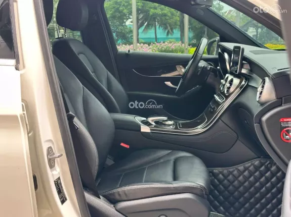 Mercedes-Benz GLC 200 4Matic 2018 - Xe 1 chủ mua mới từ đầu bao check thoải mái