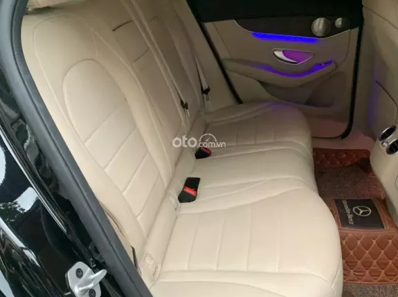 Mercedes-Benz GLC 200 V1 2022 - Xe 1 chủ mua mới từ đầu