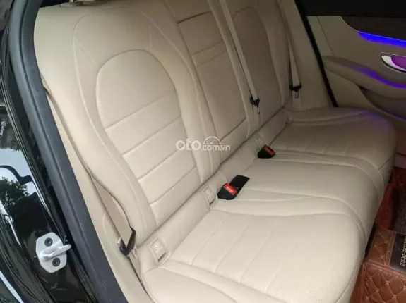 Mercedes-Benz GLC 200 V1 2022 - Xe 1 chủ mua mới từ đầu