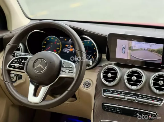 Mercedes-Benz GLC 200 4Matic 2021 - Xe còn đẹp, nước sơn bóng, check thoải mái