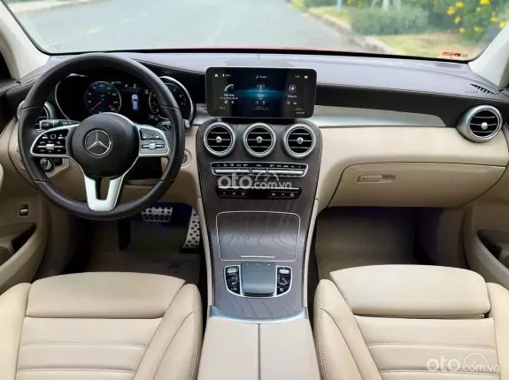 Mercedes-Benz GLC 200 4Matic 2021 - Xe còn đẹp, nước sơn bóng, check thoải mái