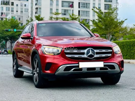 Mercedes-Benz GLC 200 4Matic 2021 - Xe còn đẹp, nước sơn bóng, check thoải mái