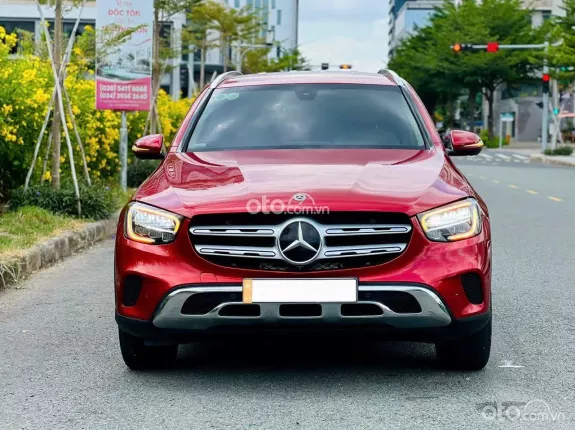 Mercedes-Benz GLC 200 4Matic 2021 - Nước sơn còn đẹo, xe nguyên zin