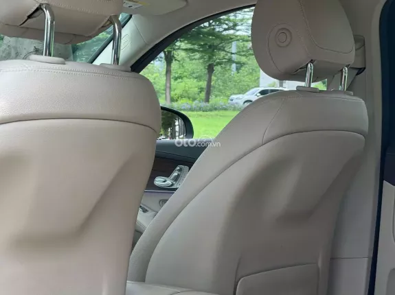 Mercedes-Benz GLC 200 V1 2022 - Xe 1 chủ mua mới từ đầu bao check