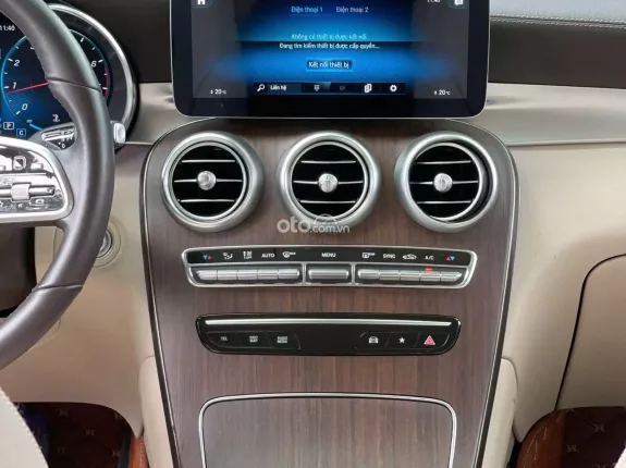 Mercedes-Benz GLC 200 V1 2022 - Xe 1 chủ mua mới từ đầu bao check