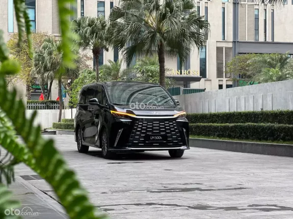Lexus LM500h 6 ghế 2025 - Phiên bản nâng cấp, bổ sung vật liệu giảm rung và cách âm