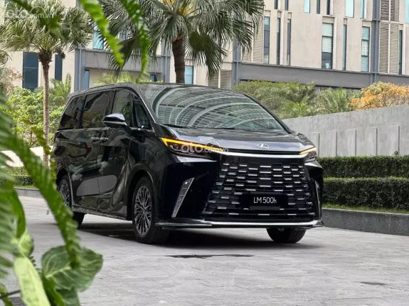 Lexus LM500h 4 ghế 2025 - Phiên bản nâng cấp, bổ sung thêm vật liệu giảm rung và cách âm