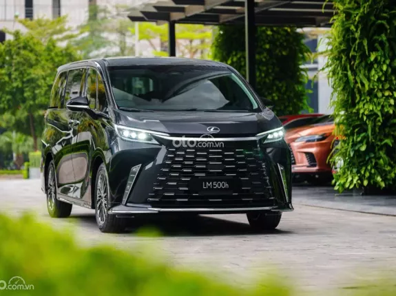 Lexus LM500h 4 ghế 2025 - Phiên bản nâng cấp, bổ sung thêm vật liệu giảm rung và cách âm