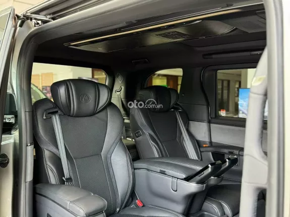 Lexus LM500h 6 ghế 2025 - Phiên bản nâng cấp, bổ sung vật liệu giảm rung và cách âm