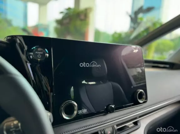 Lexus LM500h 6 ghế 2025 - Phiên bản nâng cấp, bổ sung vật liệu giảm rung và cách âm