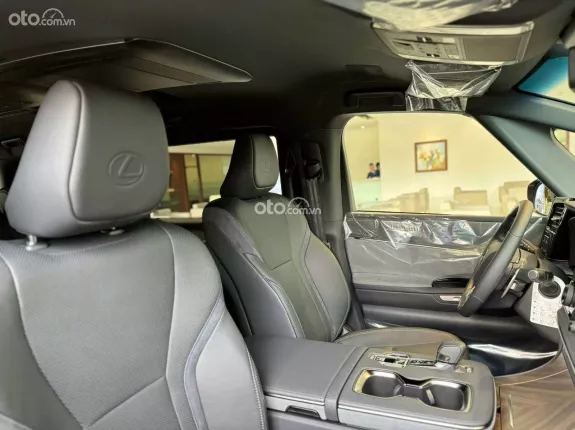 Lexus LM500h 6 ghế 2025 - Phiên bản nâng cấp, bổ sung vật liệu giảm rung và cách âm