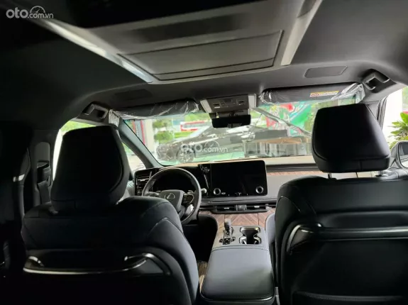 Lexus LM500h 6 ghế 2025 - Phiên bản nâng cấp, bổ sung vật liệu giảm rung và cách âm