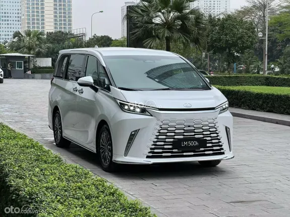 Lexus LM500h 4 ghế 2025 - Phiên bản nâng cấp, bổ sung thêm vật liệu giảm rung và cách âm..