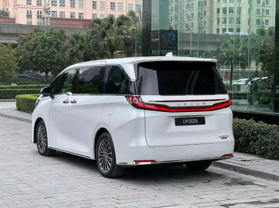 Lexus LM500h 4 ghế 2025 - Phiên bản nâng cấp, bổ sung thêm vật liệu giảm rung và cách âm..