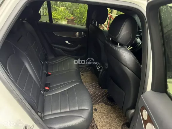 Mercedes-Benz GLC 200 V1 2022 - Xe 1 chủ mua mới từ đầu, đăng ký t6/2022