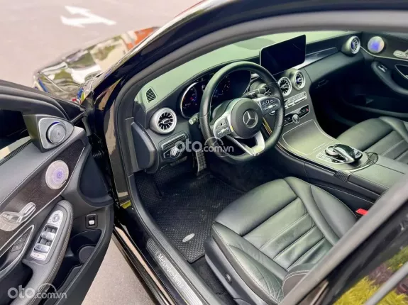 Mercedes-Benz C300 AMG 2020 - GIÁ SIÊU TỐT - ƯU ĐÃI TO
