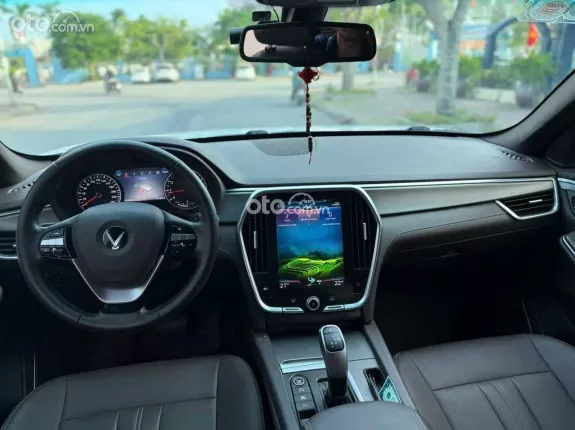 VinFast LUX SA2.0 Nâng cao 2022 - Xe đẹp bản plus, giá tốt thương lượng