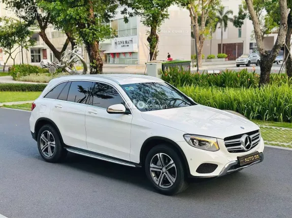 Mercedes-Benz GLC 250 4Matic 2016 - Odo 3,8v Miles