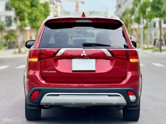 Mitsubishi Outlander 2.0 CVT 2020 - Xe chủ đi giữ gìn, giá tốt thương lượng