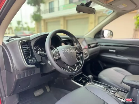 Mitsubishi Outlander 2.0 CVT 2020 - Xe chủ đi giữ gìn, giá tốt thương lượng
