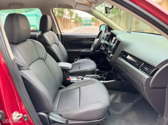 Mitsubishi Outlander 2.0 CVT 2020 - Xe chủ đi giữ gìn, giá tốt thương lượng