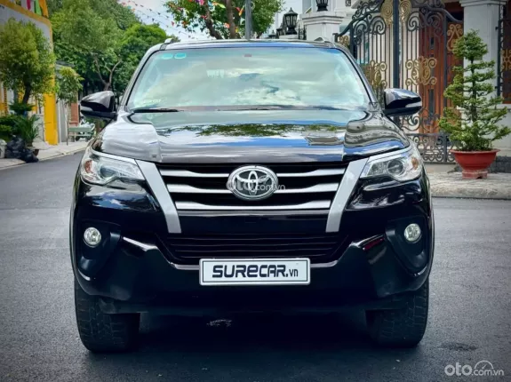 Toyota Fortuner 2.4 MT 4x2 2017 - Tượng đài của sự bền bỉ. Xe 1 chủ mua mới từ đầu. Chất xe hoàn hảo