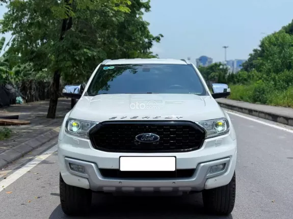 Ford Everest Titanium 2.2L 4x2 AT 2017 - Xe siêu đẹp, chủ giữ gìn bao check test