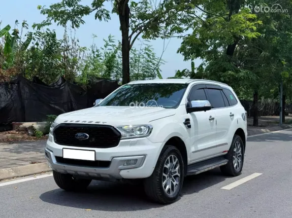 Ford Everest Titanium 2.2L 4x2 AT 2017 - Xe siêu đẹp, chủ giữ gìn bao check test
