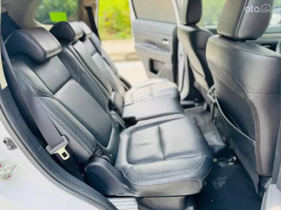 Mitsubishi Outlander 2.0 CVT Premium 2021 - Đủ hồ sơ sang tên, giá tốt thương lượng