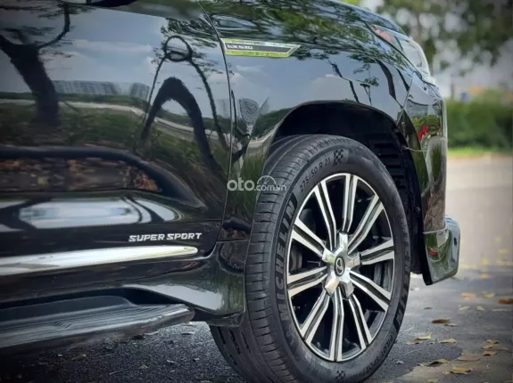 Lexus LX 570 Super Sport 2018 - Siêu phẩm Trung Đông cao cấp giá chỉ 6 tỏi