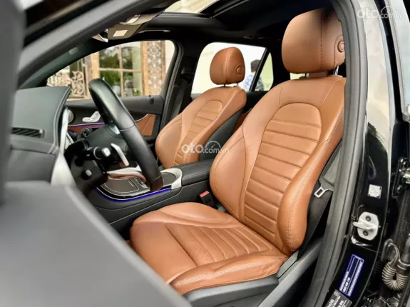 Mercedes-Benz GLC 300 4Matic V1 2022 - Bao check xe thoải mái