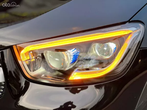 Mercedes-Benz GLC 300 4Matic V1 2022 - Bao check xe thoải mái