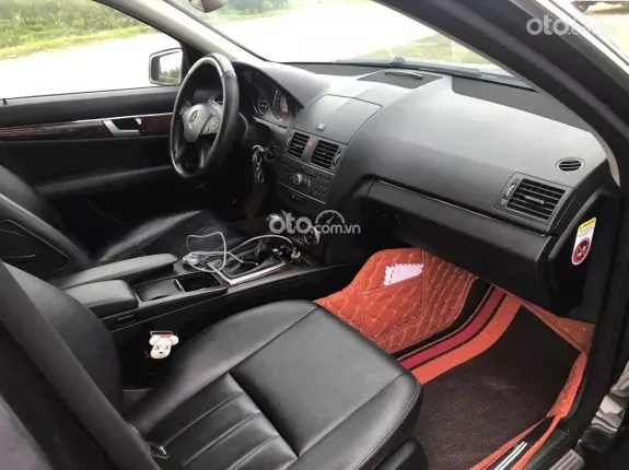 Mercedes-Benz C250 AMG 2010 - Đẹp và rẻ bất ngờ