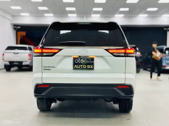 Toyota Innova Cross Xăng 2024 - Xe lướt như mới, ODO chỉ 23.000 km
