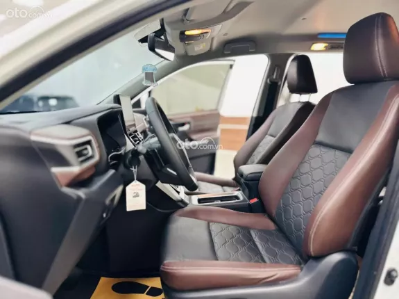 Toyota Innova Cross Xăng 2024 - Xe lướt như mới, ODO chỉ 23.000 km